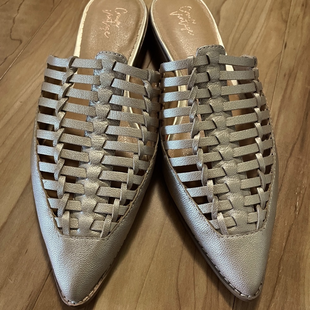 Crown Vintage Mules Size 10 Rose Gold